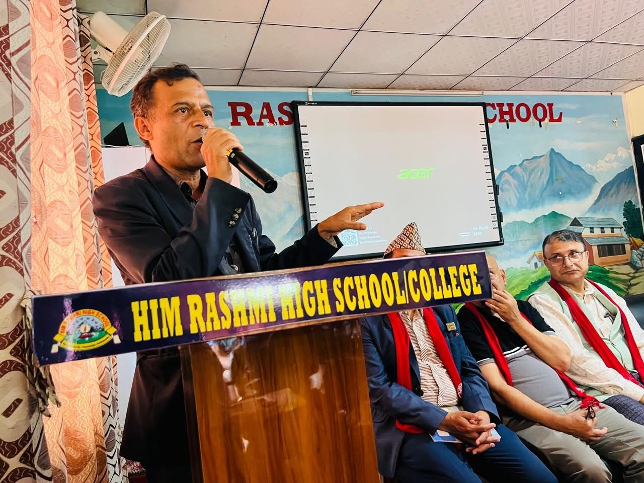 "मलाइ पनि निद्रा लागेन पुस्तक परिचर्चा कार्यक्रम सम्पन्न